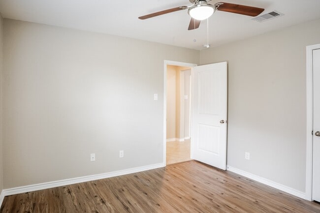 Building Photo - 18003 Dalton Shadow Ln