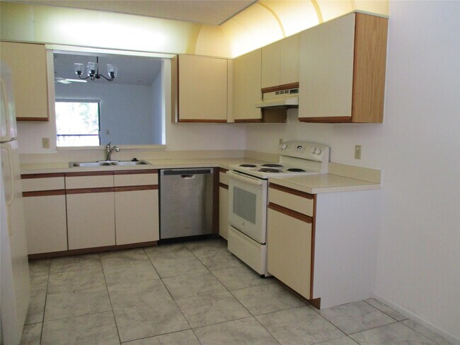 Building Photo - 23442 SW 57th Ave