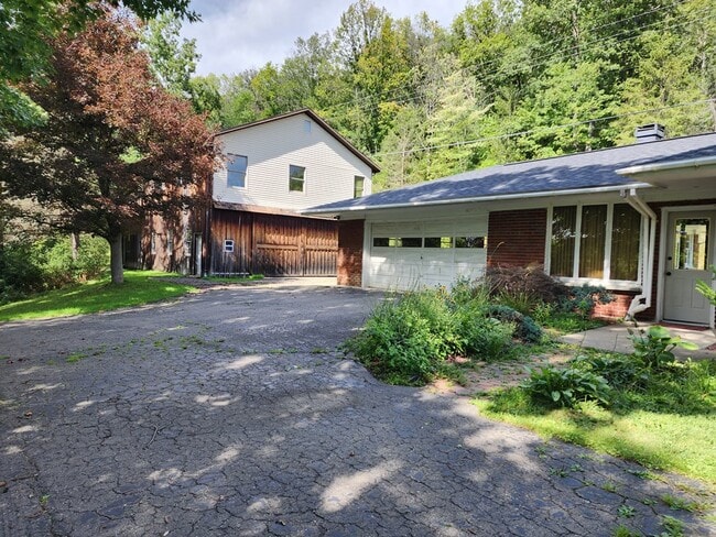 Building Photo - 7522 Utegg Rd