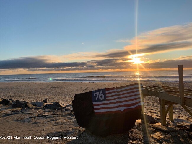 Building Photo - 57-61 Brighton Avenue Unit 303