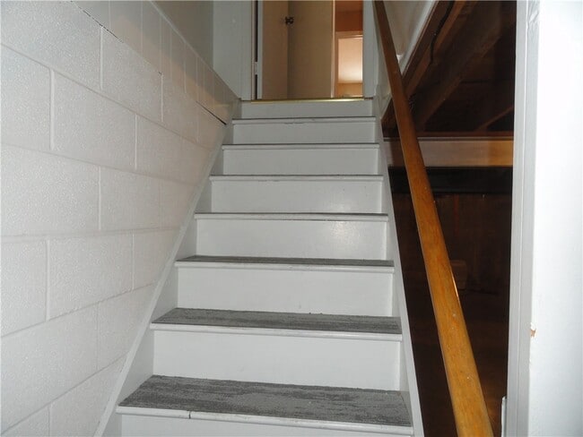 Building Photo - 64 Greenway Blvd