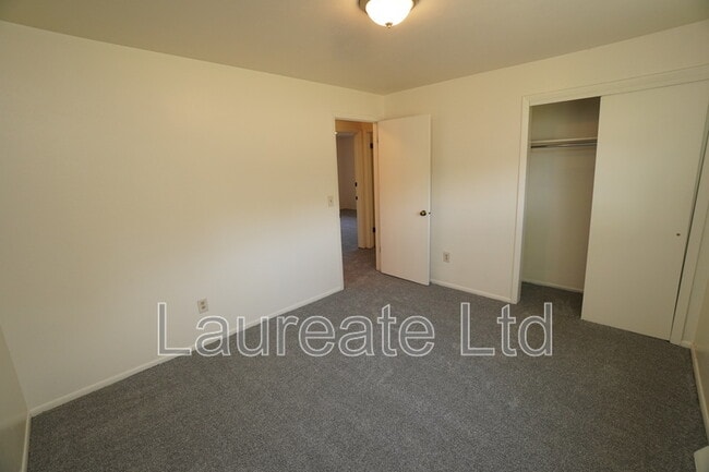 Building Photo - 1472 W Geddes Ave