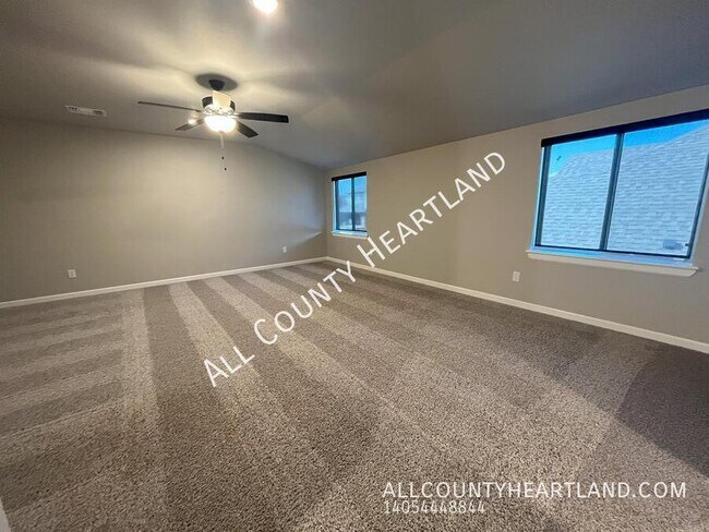 Building Photo - 3512 Tahoe Dr