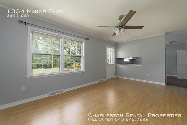 Building Photo - 1334 Manor Blvd