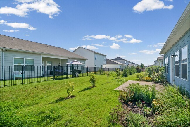 Building Photo - NOW RENT READY