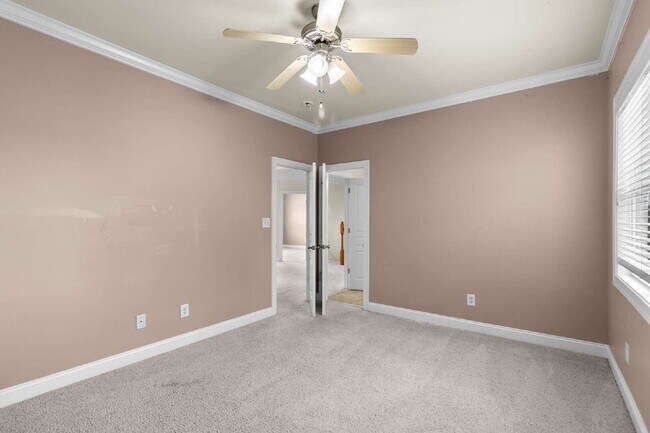 Building Photo - Spacious 4-Bedroom Home for Rent in Kings Grant Fayetteville – 15 Minutes from Fort Bragg