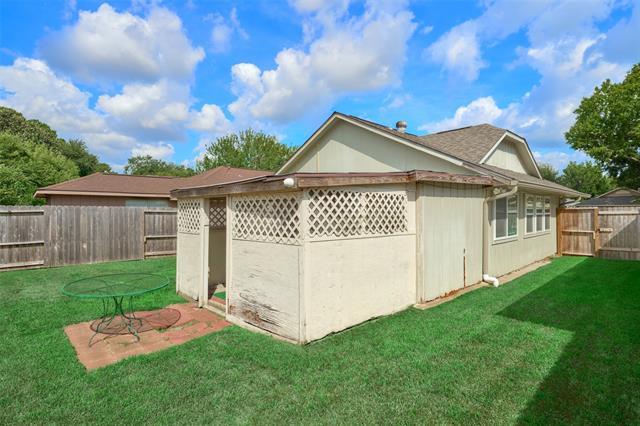 Building Photo - 16151 Barbarossa Dr