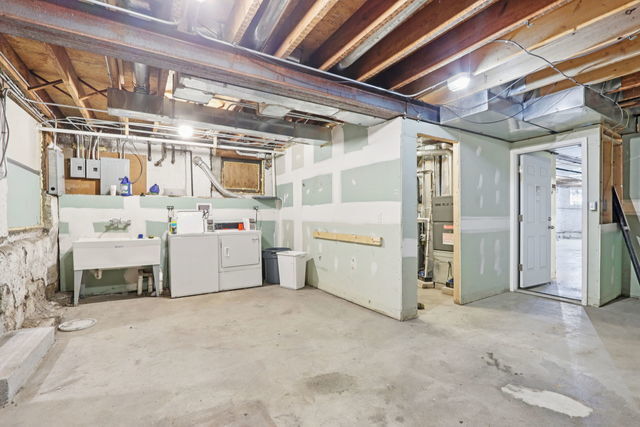 Building Photo - 3220 W Polk St