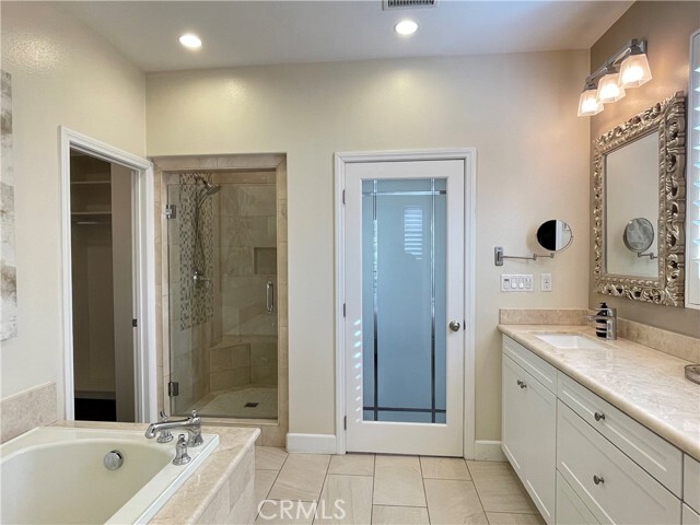 Building Photo - 56 Purple Jasmine