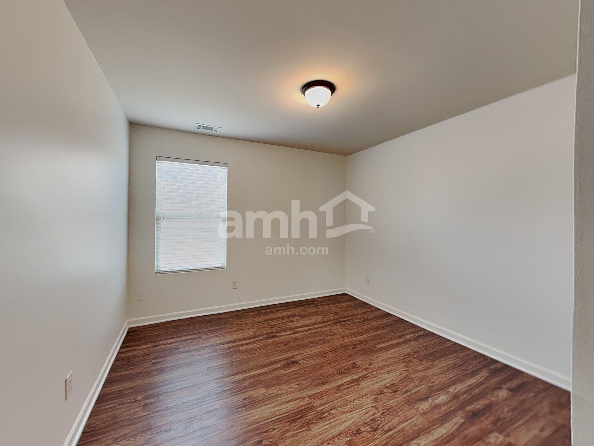 Building Photo - 158 Scotland Dr