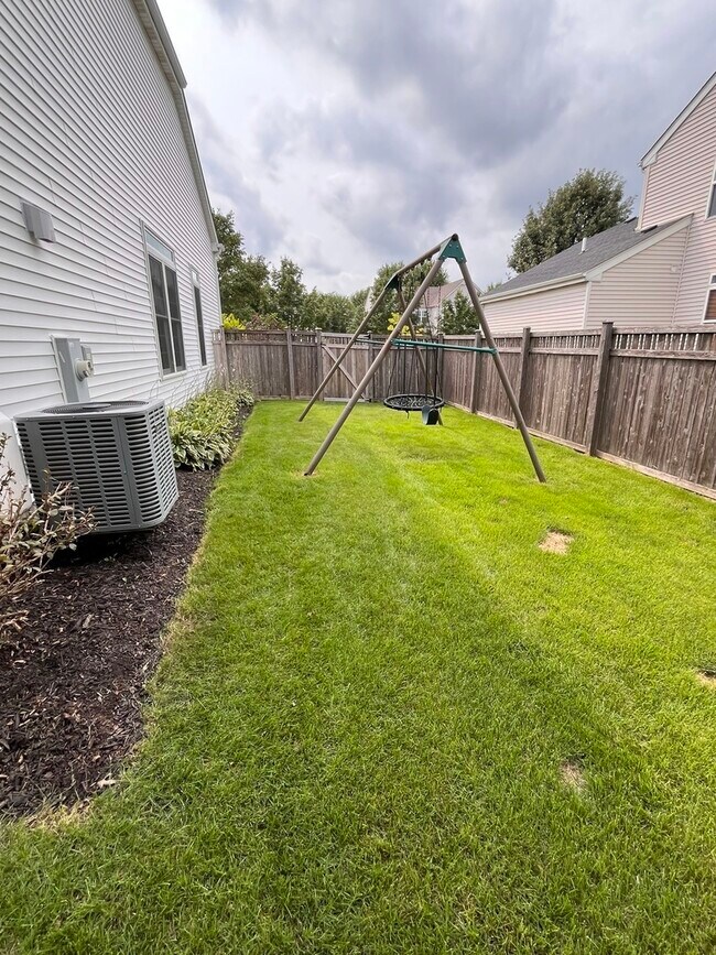 Building Photo - 1523 Schumacher Dr