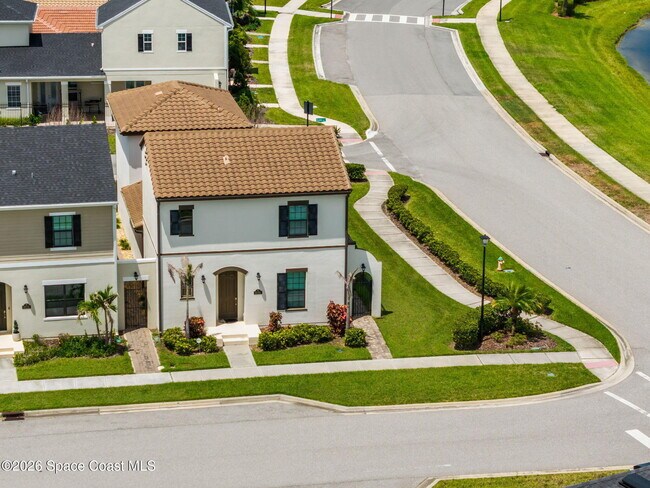 Building Photo - 8008 Gullen Dr