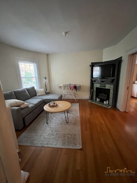 Primary Photo - 98 Westbourne Ter