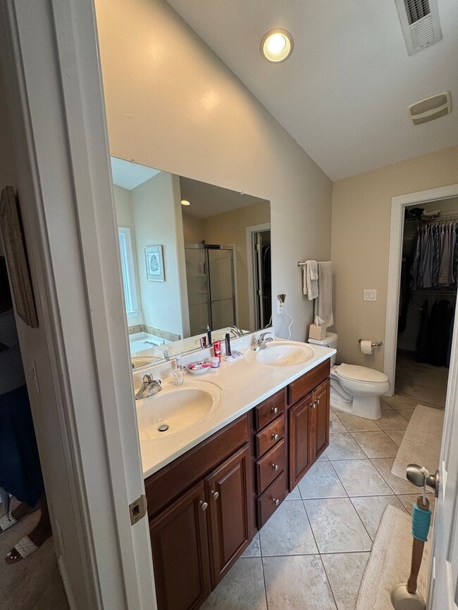 Building Photo - 742 Sterling Brooke Ct