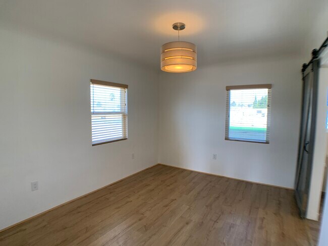 Bedroom 1 - 1312 S Victoria Ave