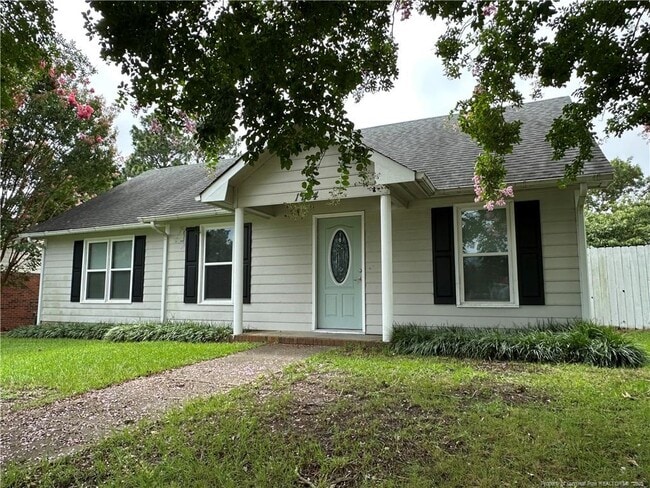 Building Photo - 1734 Winnabow Dr