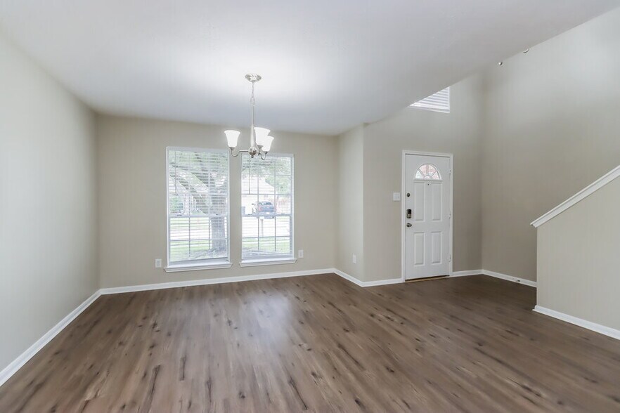 Building Photo - 31107 Perlican Dr