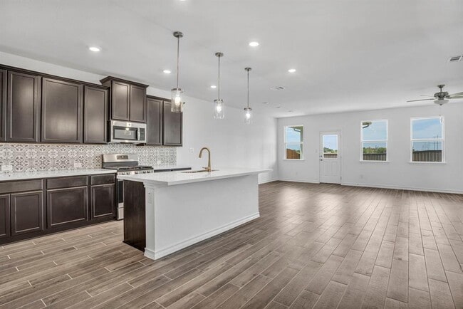 Building Photo - 131 Adeline Rd