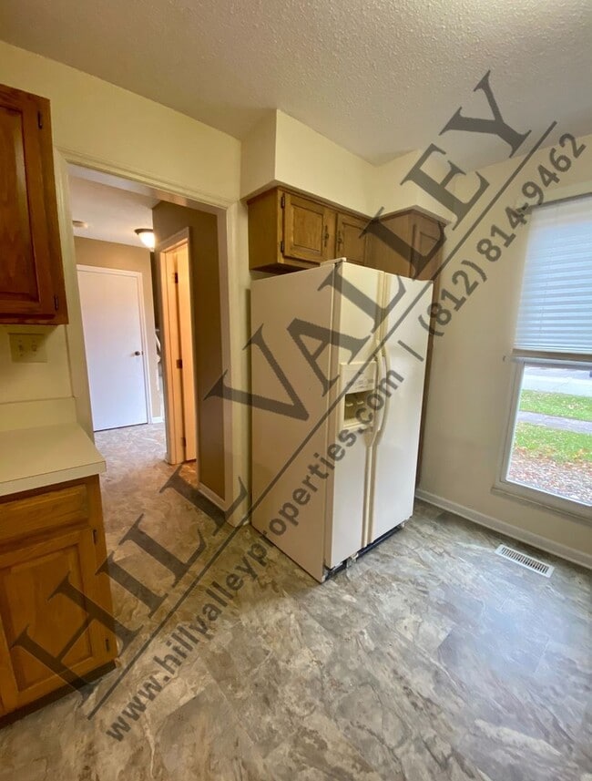 Building Photo - Two bedroom Townhouse in Willow Crossings