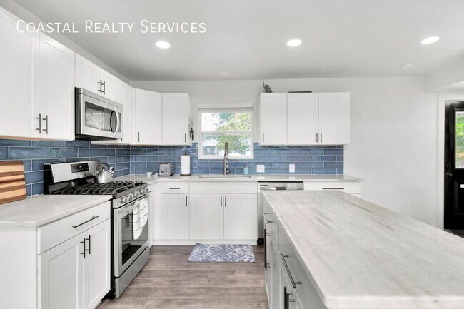 Building Photo - 108 Moriarty St NW