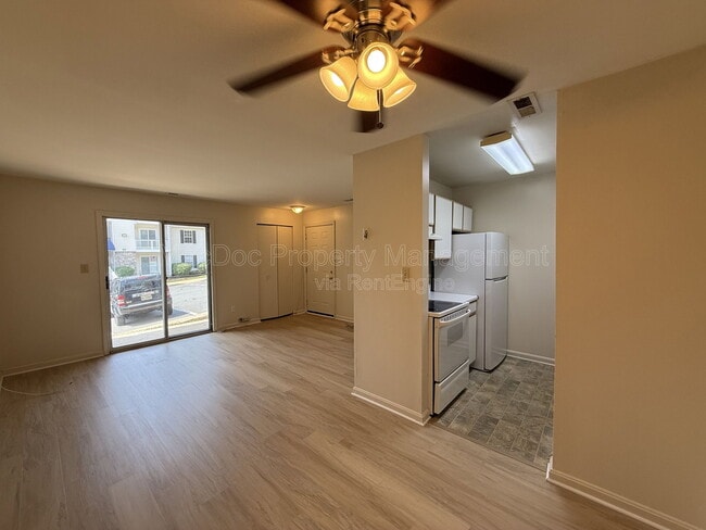Building Photo - 76 Red Maple Ct