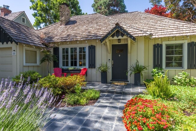Building Photo - Charm of a Carmel Cottage in Menlo Park Al...