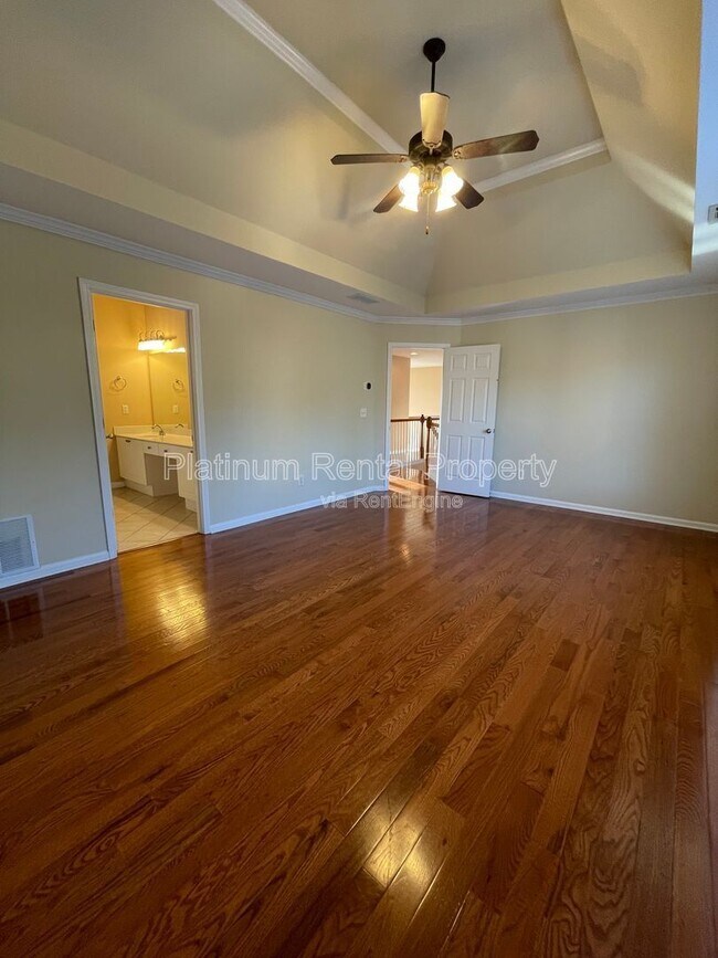 Building Photo - 2126 Malden Hill Dr