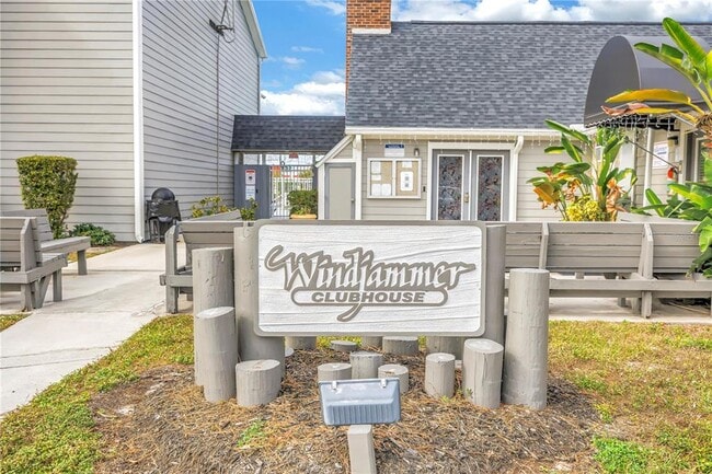 Building Photo - 1400 Gandy Blvd N