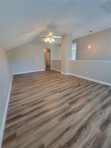 Building Photo - 107 Redwood Ln