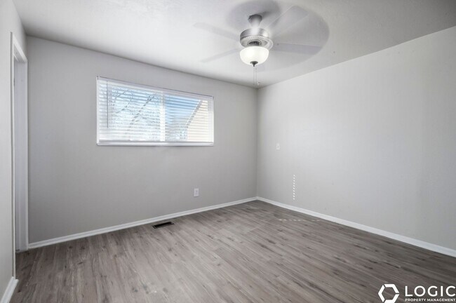 Building Photo - 7338 Rusty Dr