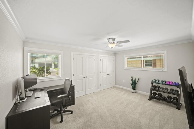 Building Photo - 4943 Cheena Dr