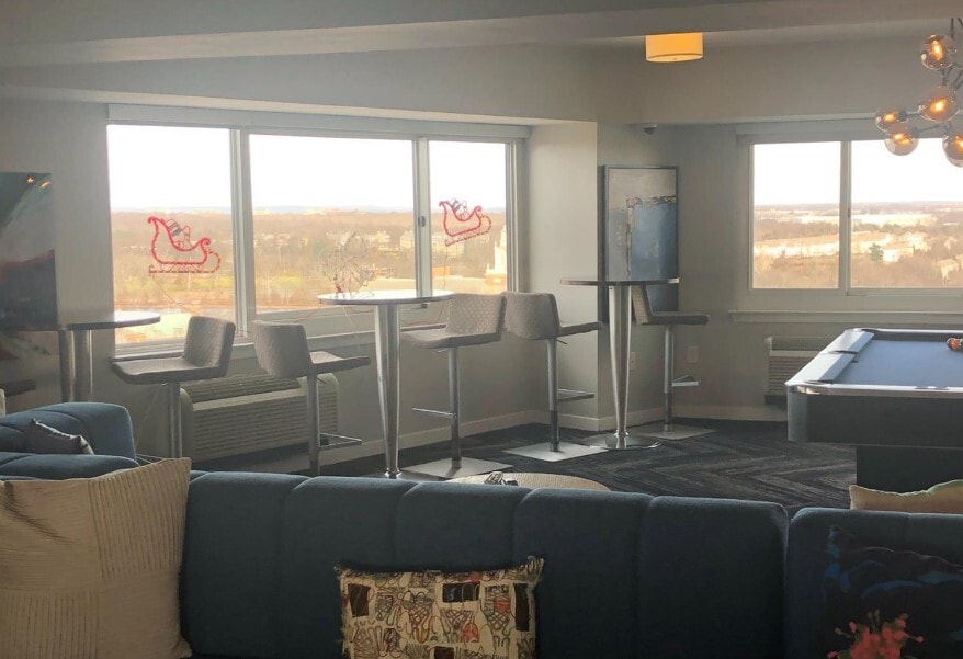 Community Room - 110 Somerset St Unit 2109