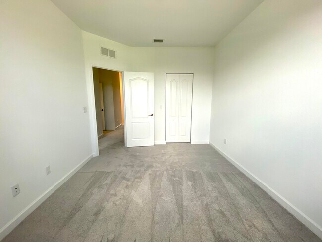 Building Photo - 13090 Anthorne Ln
