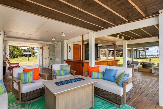 Building Photo - 9750 LITTLE GASPARILLA Is