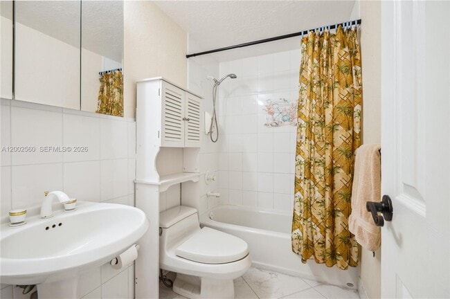 Building Photo - 3505 S Ocean Dr