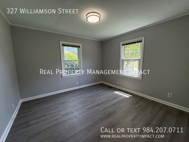 Building Photo - 327 Williamson St