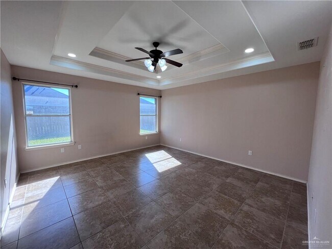 Building Photo - 31 Butkus Dr