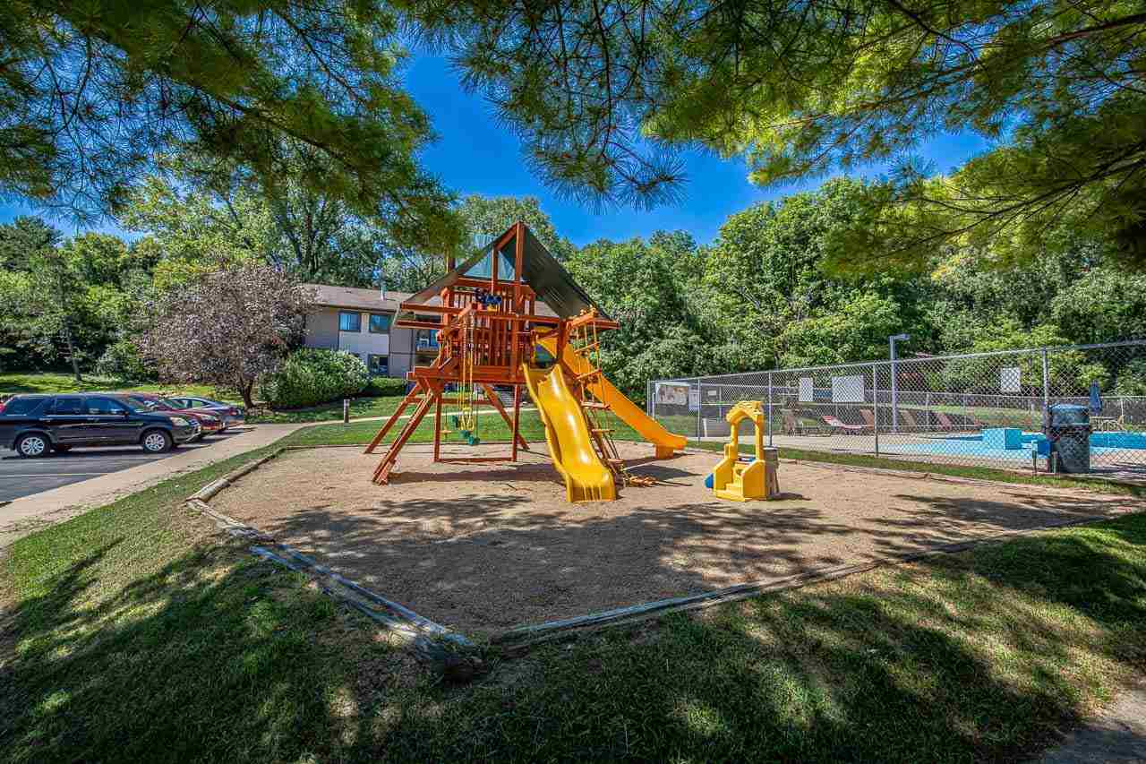 Building Photo - 5331 Brody Dr