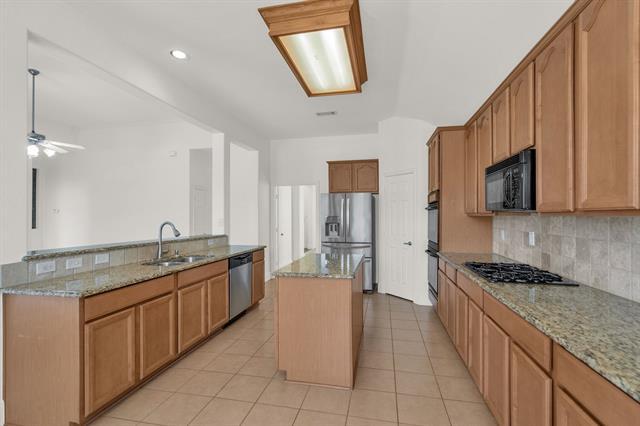 Building Photo - 3217 Hidden Springs Dr