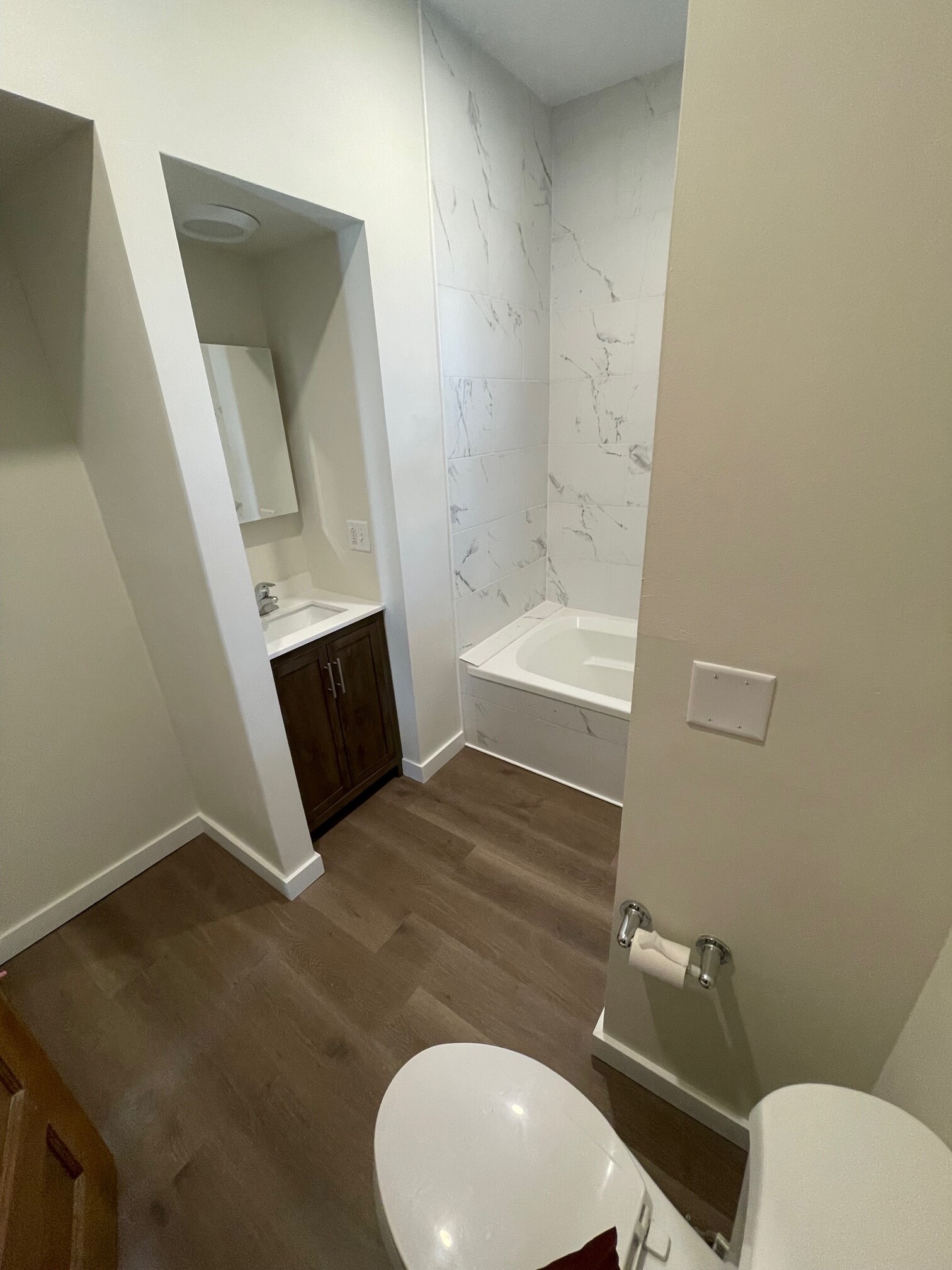 New Bathroom - 776 Dayton Ave