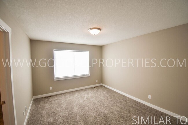 Building Photo - Must see this 4 Bedroom Walkout Ranch Style in Desoto