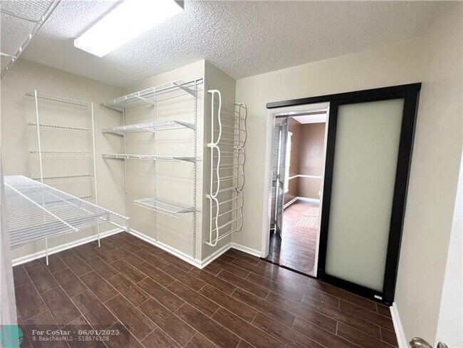 Building Photo - 5897 N Plum Bay Pkwy