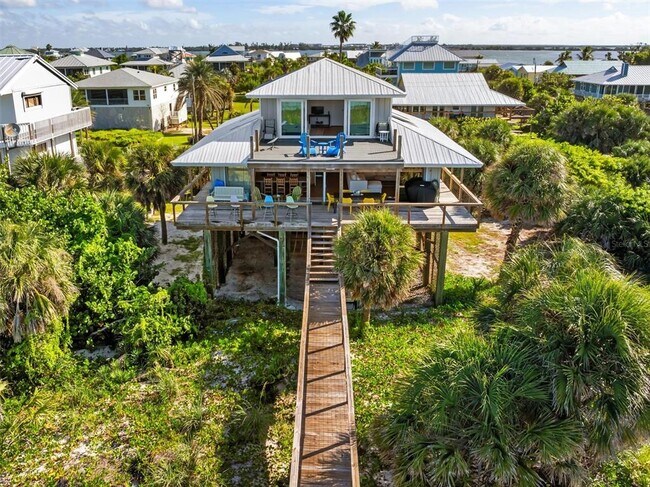 Building Photo - 9498 Alborado Rd