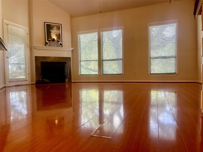 Building Photo - 4144 Greystone Way