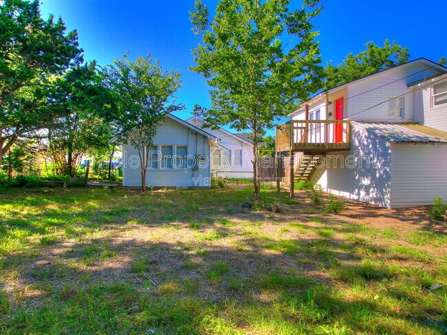 Building Photo - 912 NW 98th St