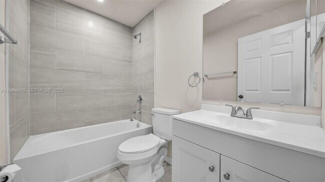 Building Photo - 1417 Academy Blvd