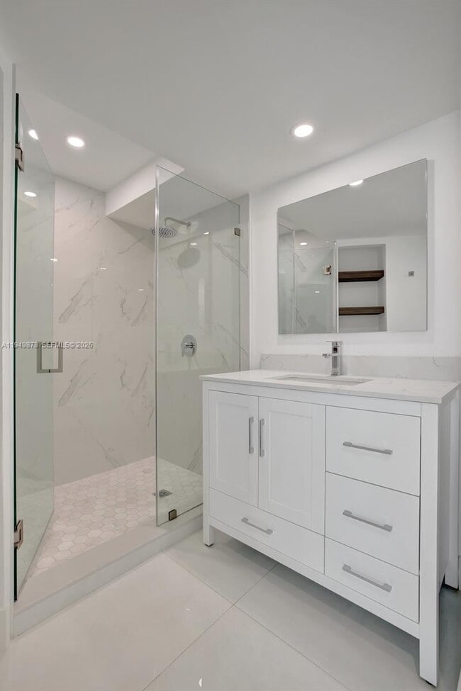 Building Photo - 7135 Collins Ave