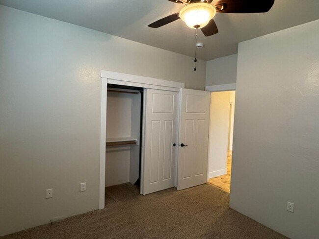 Building Photo - 2435 Bridgewater Way