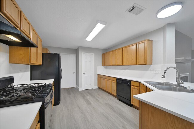 Building Photo - 18202 Coreland Ln