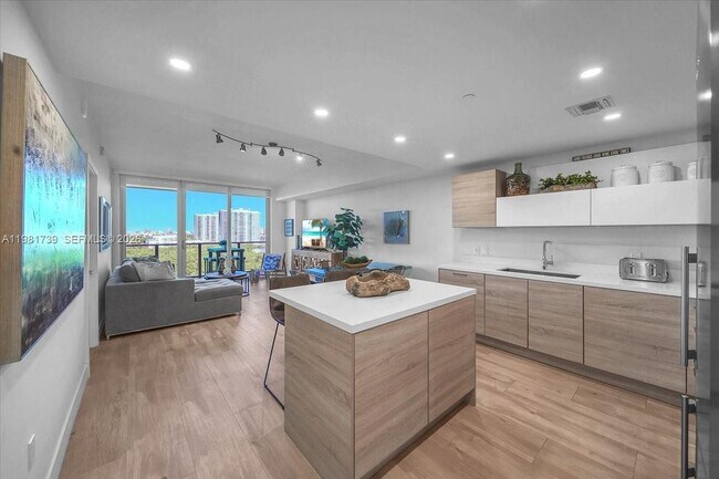 Building Photo - 16385 Biscayne Blvd